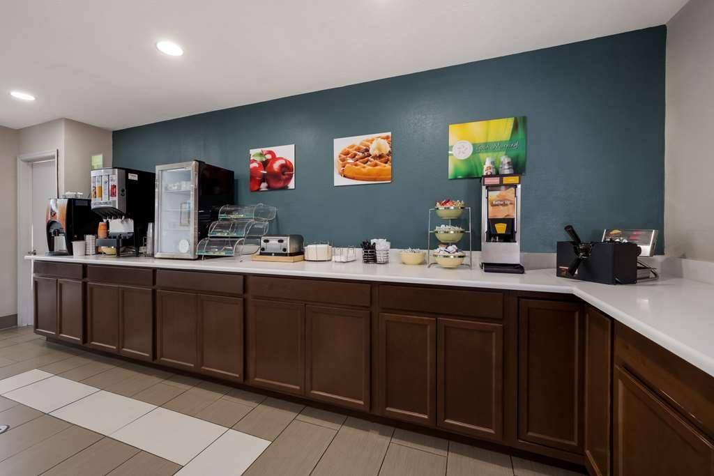 Quality Inn University Area Farmville Restaurante foto